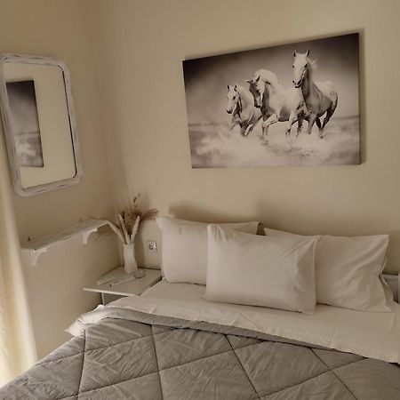 Sea Waves Apartments เนอา เอปิดาวรอส ภายนอก รูปภาพ