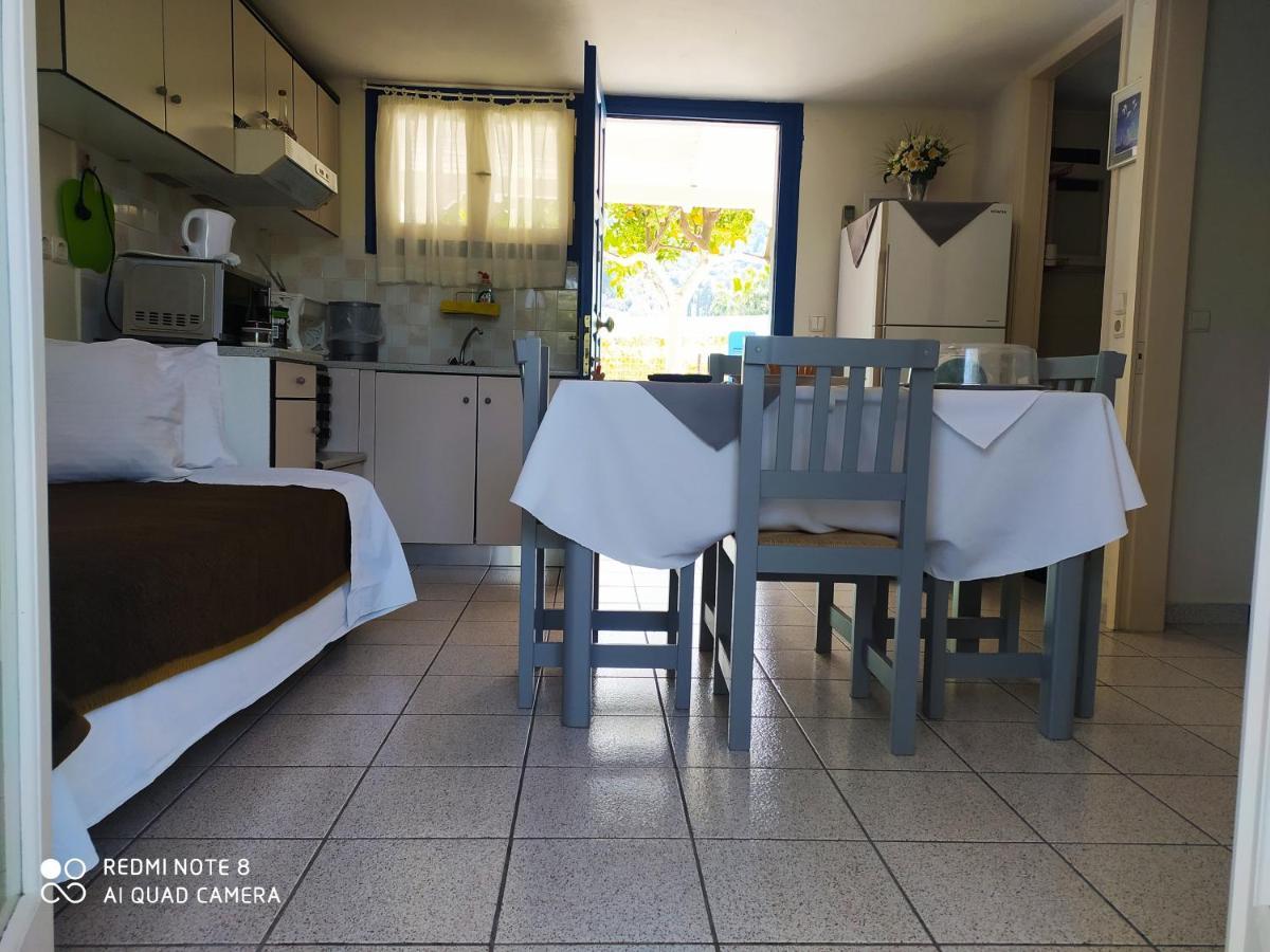 Sea Waves Apartments เนอา เอปิดาวรอส ภายนอก รูปภาพ
